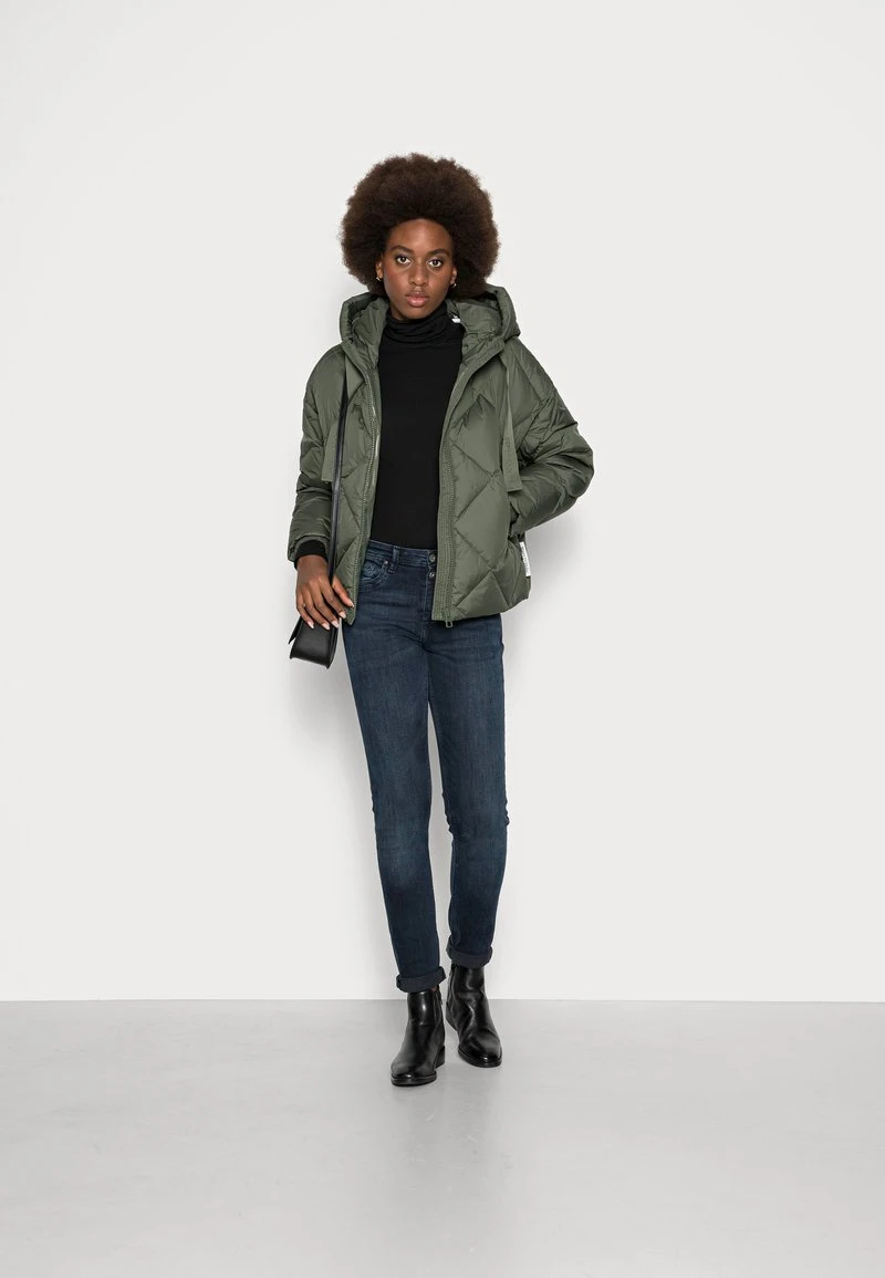 Marc O'Polo PUFFER JACKET DIAMOND QUILTING BIG FIX HOOD - Daunenjacke - Fresh Moss | Damen 2 Marc O'Polo PUFFER JACKET DIAMOND QUILTING BIG FIX HOOD - Daunenjacke - Fresh Moss | Damen – Bild 2
