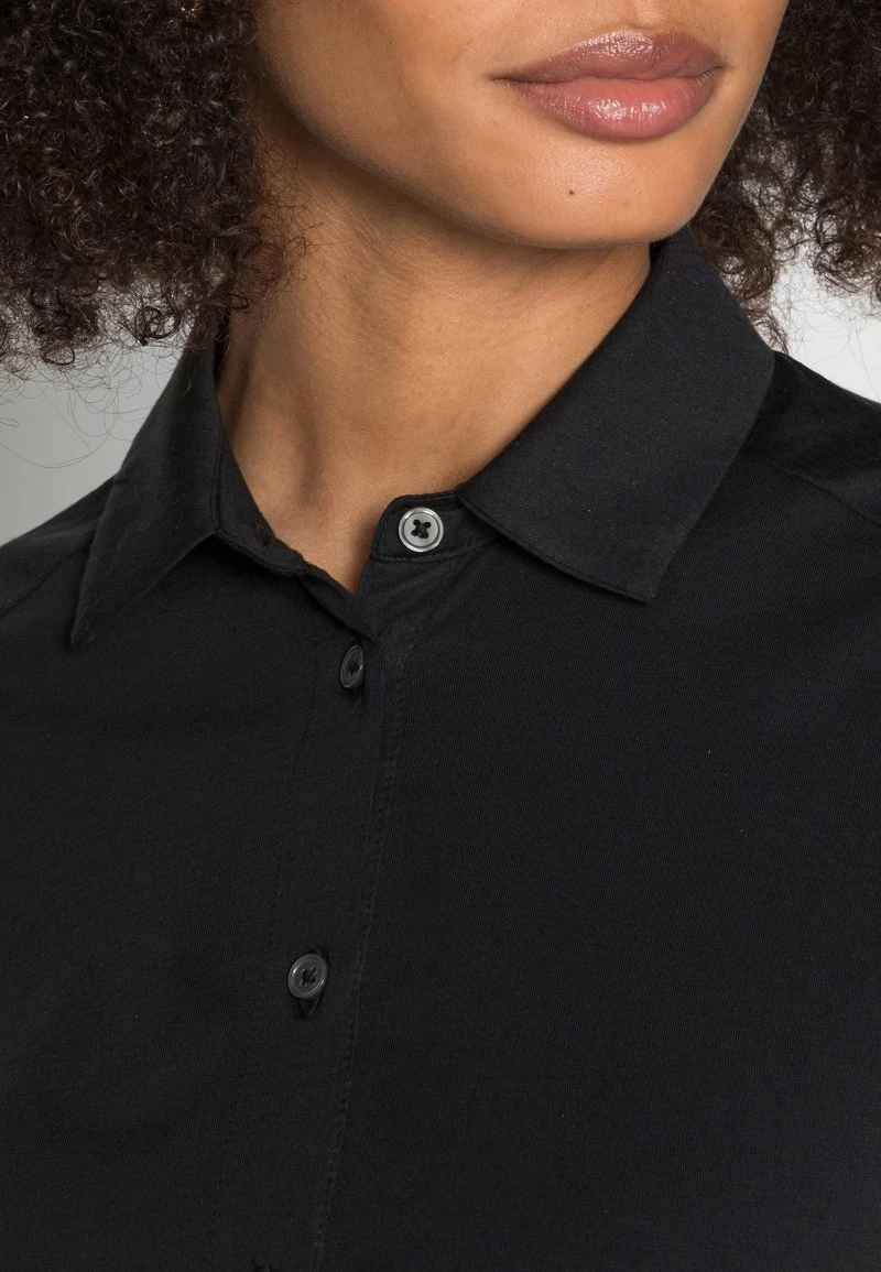 Marc O'Polo JERSEY BLOUSE SMALL STAND UP COLLAR BUTTON CLOSURE - Hemdbluse - Dusty Black | Damen 5 Marc O'Polo JERSEY BLOUSE SMALL STAND UP COLLAR BUTTON CLOSURE - Hemdbluse - Dusty Black | Damen – Bild 5