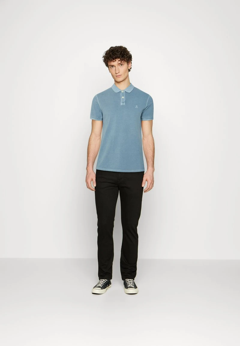 Marc O'Polo SHORT SLEEVE RIB DETAILS SLITS AT HEM - Poloshirt - Stormy Sea | Herren 2 Marc O'Polo SHORT SLEEVE RIB DETAILS SLITS AT HEM - Poloshirt - Stormy Sea | Herren – Bild 2