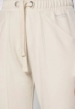 Marc O'Polo PANTS CUTLINES ELASTIC WAISTBAND - Jogginghose - Chalky Sand | Damen -Marc O'Polo Verkäufe 08a0e5f2ffcf4e80839a7e2842a09bd0