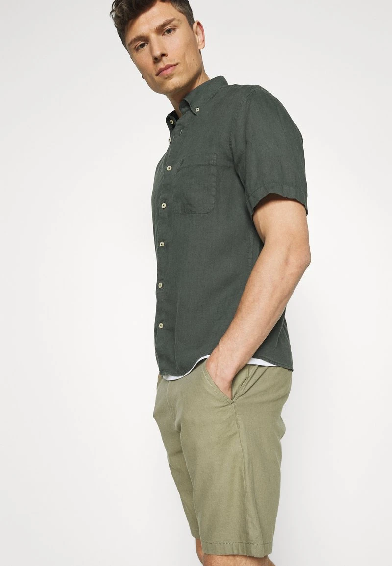 Marc O'Polo BUTTON DOWN SHORT SLEEVE - Hemd - Mangrove | Herren 4 Marc O'Polo BUTTON DOWN SHORT SLEEVE - Hemd - Mangrove | Herren – Bild 4