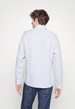 Marc O'Polo KENT COLLAR LONG SLEEVE ONE BIGGER CHEST POCKET STYLE - Hemd - Light Blue | Herren -Marc O'Polo Verkäufe 1be2e7e468b94b28bf1ca56f64a5592c