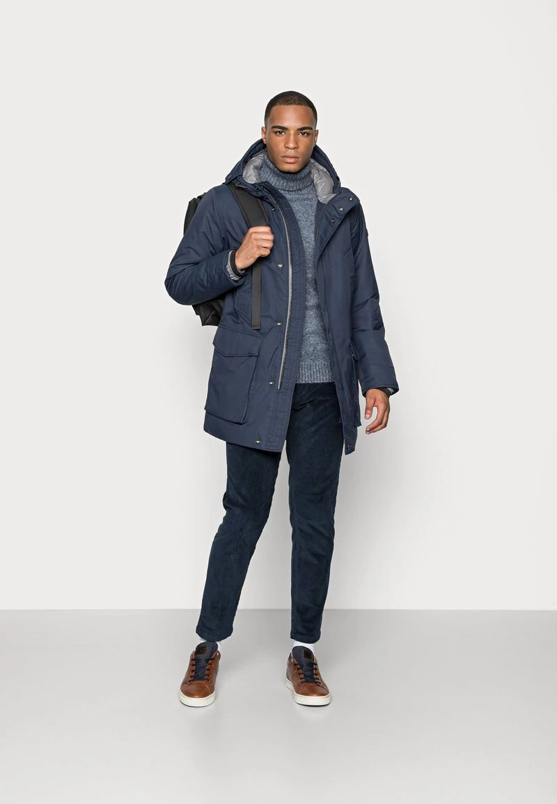 Marc O'Polo JACKET REGULAR FIT FULLY LINED THERMORE PADDING HOOD - Wintermantel - Total Eclipse | Herren 2 Marc O'Polo JACKET REGULAR FIT FULLY LINED THERMORE PADDING HOOD - Wintermantel - Total Eclipse | Herren – Bild 2