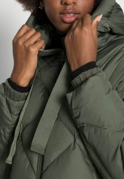 Marc O'Polo PUFFER JACKET DIAMOND QUILTING BIG FIX HOOD - Daunenjacke - Fresh Moss | Damen 9 Marc O'Polo PUFFER JACKET DIAMOND QUILTING BIG FIX HOOD - Daunenjacke - Fresh Moss | Damen -Marc O'Polo Verkäufe 242d82aa7a864421a143e271fc118082