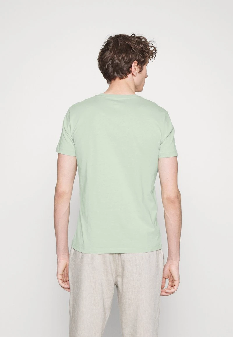 Marc O'Polo SHORT SLEEVE ROUND NECK CLASSIC - T-Shirt Print - Pistachio Gray | Herren 3 Marc O'Polo SHORT SLEEVE ROUND NECK CLASSIC - T-Shirt Print - Pistachio Gray | Herren – Bild 3