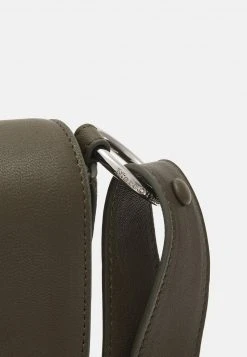 Marc O'Polo Damen LISKA - Umhängetasche - Olive Drab -Marc O'Polo Verkäufe 3adc719c55cf4b03bc316c8d98b74390