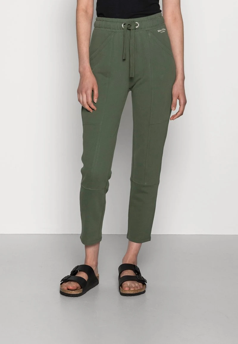 Marc O'Polo PANTS CUTLINES ELASTIC WAISTBAND - Jogginghose - Fresh Moss | Damen 1 Marc O'Polo PANTS CUTLINES ELASTIC WAISTBAND - Jogginghose - Fresh Moss | Damen