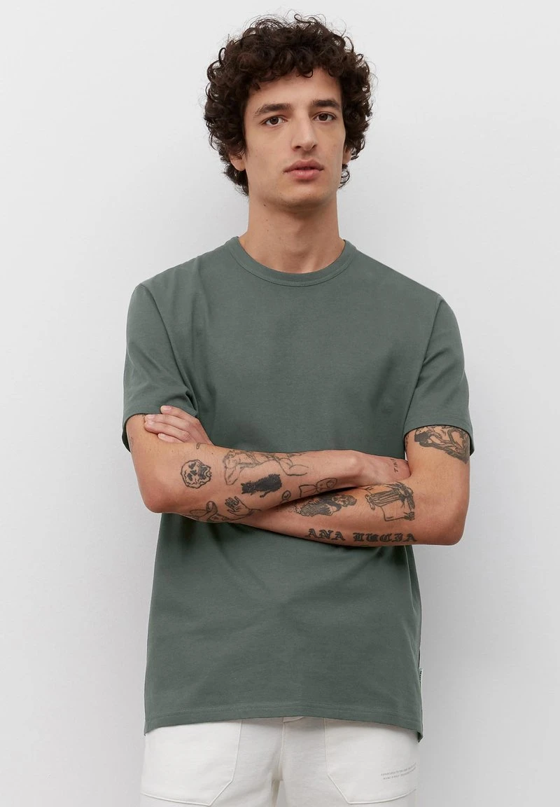 Marc O'Polo AUS HOCHWERTIGER - T-Shirt Basic - Mangrove | Herren 1 Marc O'Polo AUS HOCHWERTIGER - T-Shirt Basic - Mangrove | Herren