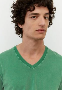 Marc O'Polo IN SOFT TOUCH QUALITÄT - T-Shirt Basic - Mowed Lawn | Herren 7 Marc O'Polo IN SOFT TOUCH QUALITÄT - T-Shirt Basic - Mowed Lawn | Herren -Marc O'Polo Verkäufe 3f1729e1a3ae4aa98db2c9ffda2fd900