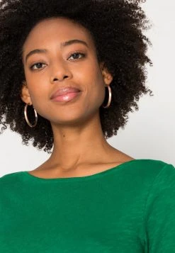 Marc O'Polo SHORT SLEEVE BOAT NECK - T-Shirt Basic - Preppy Green | Damen -Marc O'Polo Verkäufe 3f78d3171e2647a5b7fae6ec9cb6e794