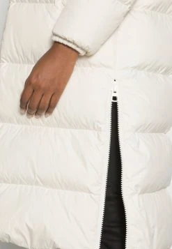 Marc O'Polo PUFFER COAT FIX HOOD WELT POCKETS BACKPACK STRAPS - Daunenmantel - Chalky Sand | Damen 9 Marc O'Polo PUFFER COAT FIX HOOD WELT POCKETS BACKPACK STRAPS - Daunenmantel - Chalky Sand | Damen -Marc O'Polo Verkäufe 4cae690bb676462baa887bb185b23c16