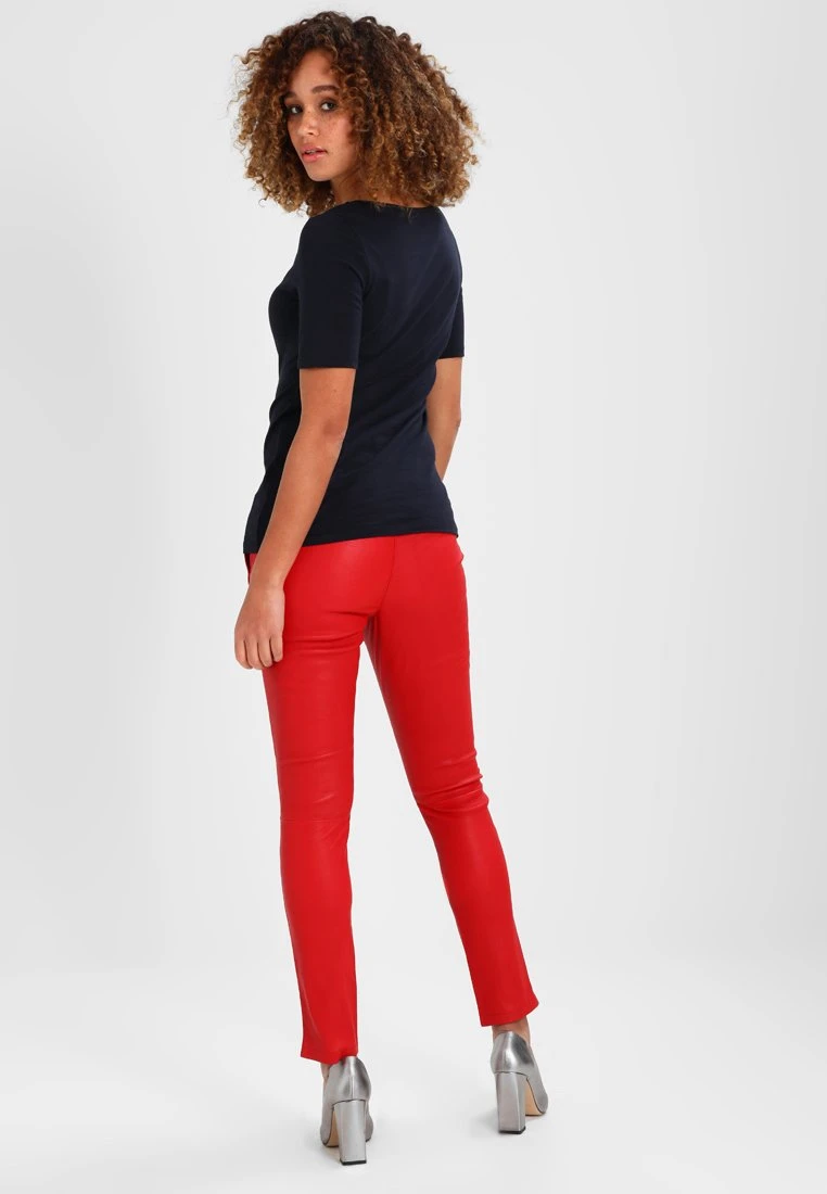 Marc O'Polo SHORT SLEEVE BOAT NECK - T-Shirt Basic - Manic Midnight | Damen 3 Marc O'Polo SHORT SLEEVE BOAT NECK - T-Shirt Basic - Manic Midnight | Damen – Bild 3