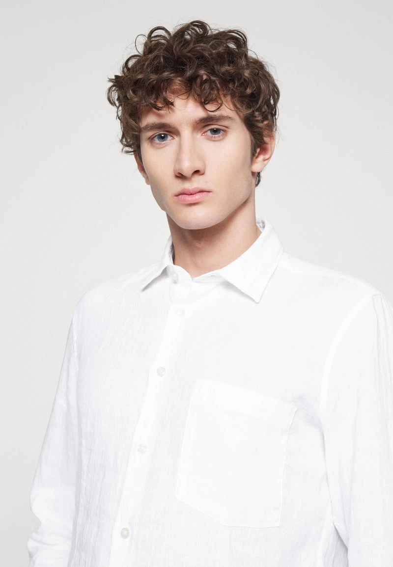 Marc O'Polo KENT COLLAR LONG SLEEVE ONE BIGGER CHEST POCKET STYLE - Hemd - White | Herren 4 Marc O'Polo KENT COLLAR LONG SLEEVE ONE BIGGER CHEST POCKET STYLE - Hemd - White | Herren – Bild 4