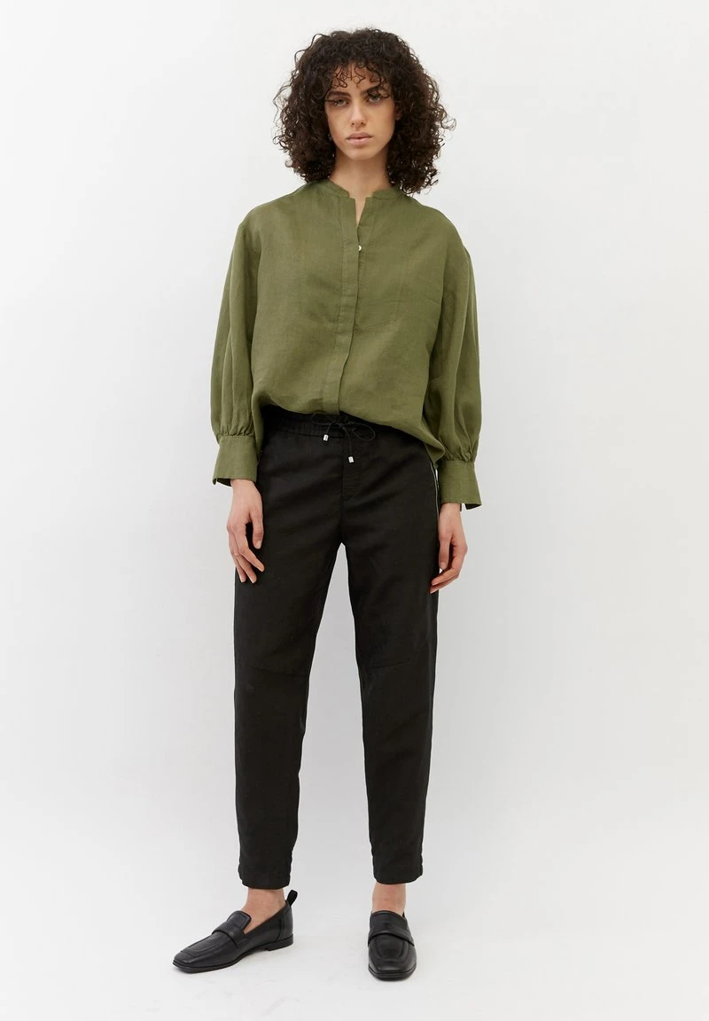 Marc O'Polo Bluse - Olive Grove | Damen 2 Marc O'Polo Bluse - Olive Grove | Damen – Bild 2