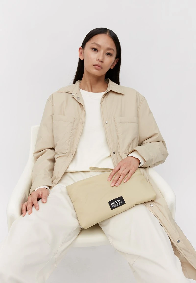 Marc O'Polo Clutch - Stormy Sand | Damen 1 Marc O'Polo Clutch - Stormy Sand | Damen