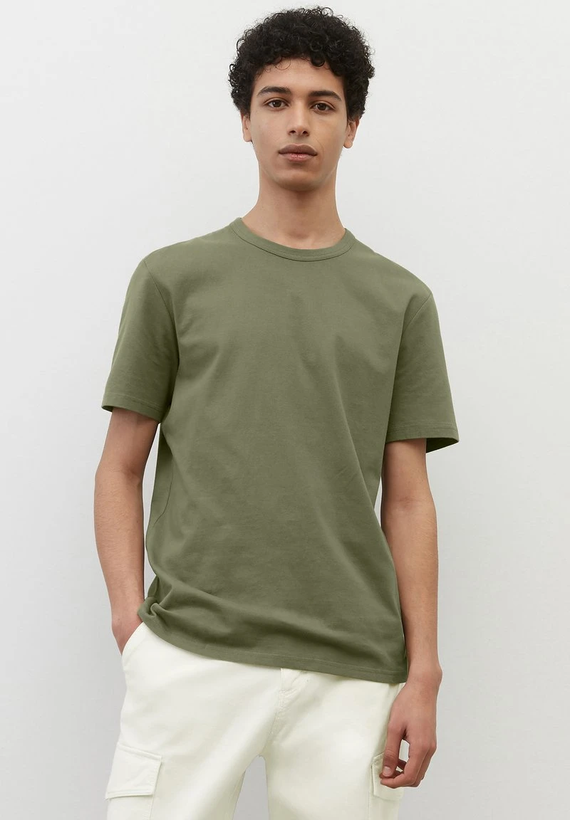 Marc O'Polo AUS HOCHWERTIGER - T-Shirt Basic - Olive | Herren 1 Marc O'Polo AUS HOCHWERTIGER - T-Shirt Basic - Olive | Herren