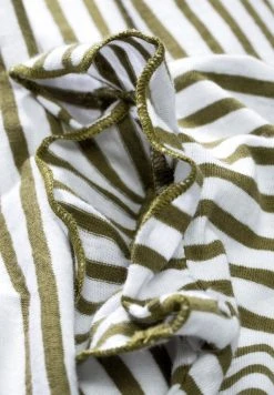 Marc O'Polo BLOOMING - Jerseykleid - Grün | Kinder -Marc O'Polo Verkäufe b10eb1b84a9048ddb7206d7906c54845