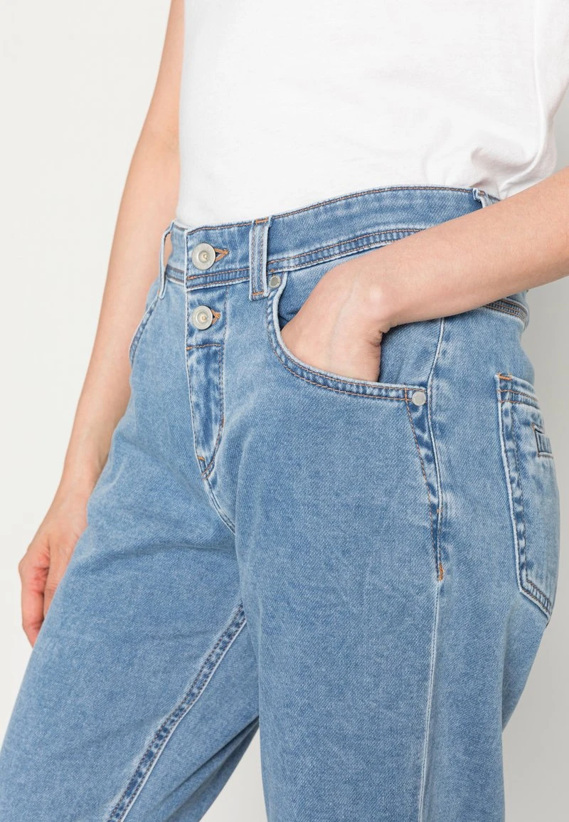 Marc O'Polo TROUSER BOYFRIEND FIT CROPPED LENGTH MID WAIST - Jeans Straight Leg - Jogg Blue Denim Wash | Damen 5 Marc O'Polo TROUSER BOYFRIEND FIT CROPPED LENGTH MID WAIST - Jeans Straight Leg - Jogg Blue Denim Wash | Damen – Bild 5