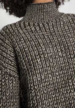 Marc O'Polo LONGSLEEVE STAND UP COLLAR MOULINEE - Strickpullover - Multi/deep Walnut | Damen 9 Marc O'Polo LONGSLEEVE STAND UP COLLAR MOULINEE - Strickpullover - Multi/deep Walnut | Damen -Marc O'Polo Verkäufe b9a65419f34944c3b92dc1ec91df4671