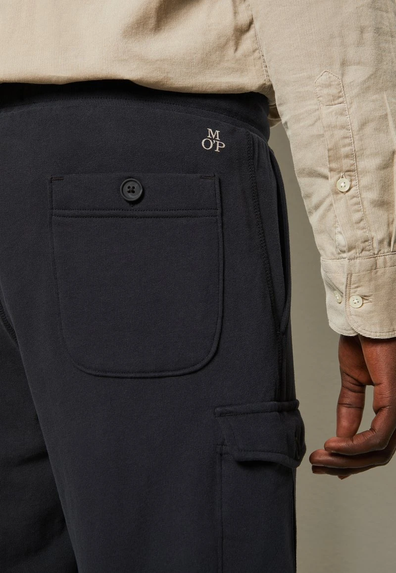 Marc O'Polo PANTS WITH POCKETS WAISTBAND WITH DRAWSTRING - Jogginghose - Phantom Fear | Herren 6 Marc O'Polo PANTS WITH POCKETS WAISTBAND WITH DRAWSTRING - Jogginghose - Phantom Fear | Herren – Bild 6