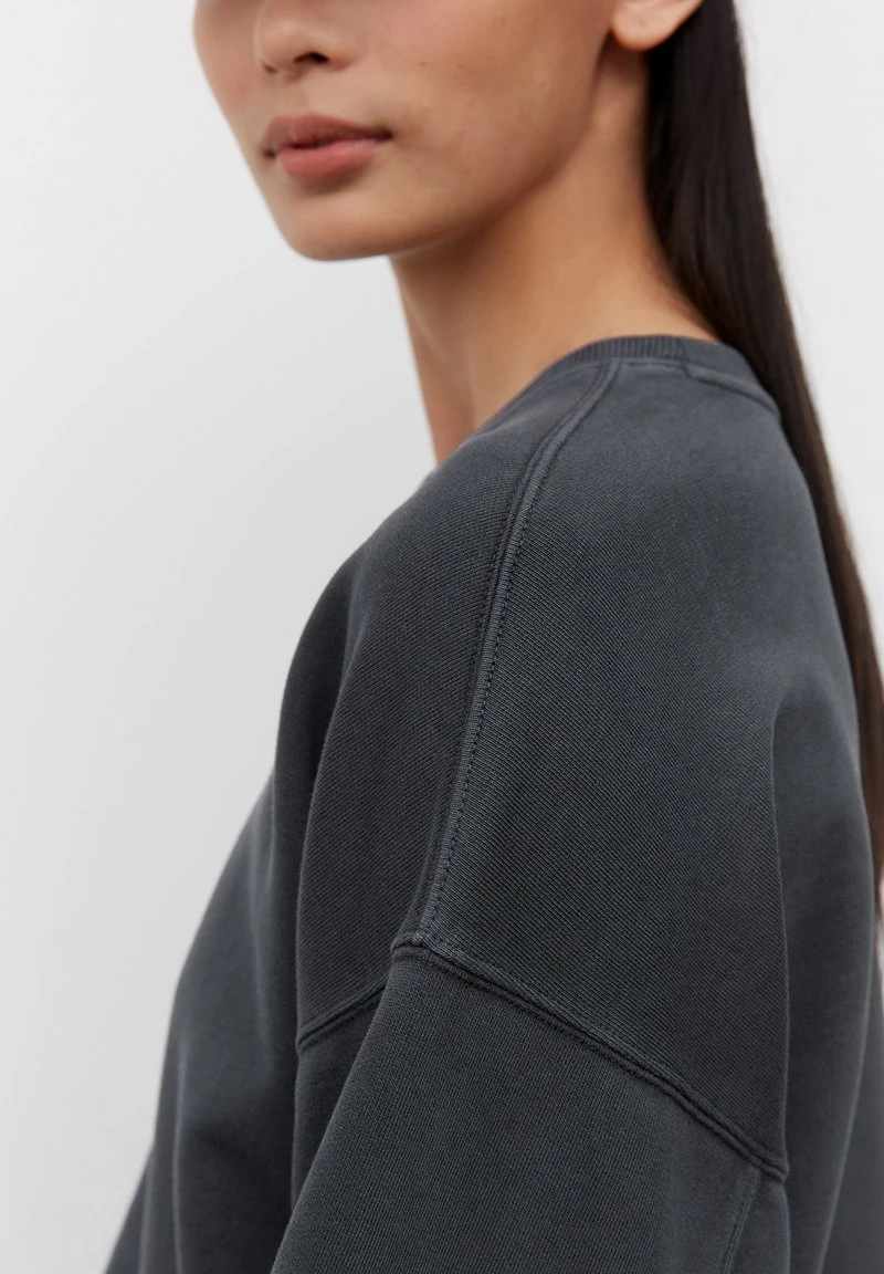 Marc O'Polo CROPPED AUS REINER QUALITÄ - Sweatshirt - Deep Sky | Damen 3 Marc O'Polo CROPPED AUS REINER QUALITÄ - Sweatshirt - Deep Sky | Damen – Bild 3