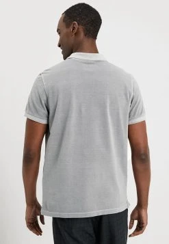 Marc O'Polo Herren SHORT SLEEVE BUTTON PLACKET - Poloshirt - Light Grey 7 Marc O'Polo Herren SHORT SLEEVE BUTTON PLACKET - Poloshirt - Light Grey -Marc O'Polo Verkäufe cf612082b06749c1913d825eea8d179a