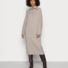 Marc O'Polo DRESS LONG SLEEVE STAND UP COLLAER WITH ZIPPER - Strickkleid - Winter Wheat Melange | Damen