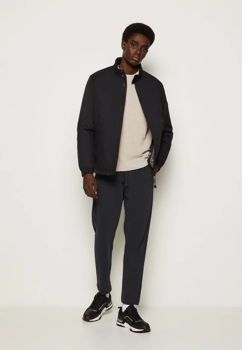 Marc O'Polo FRONT AND BACK POCKETS - Jogginghose - Phantom Fear | Herren 2 Marc O'Polo FRONT AND BACK POCKETS - Jogginghose - Phantom Fear | Herren – Bild 2