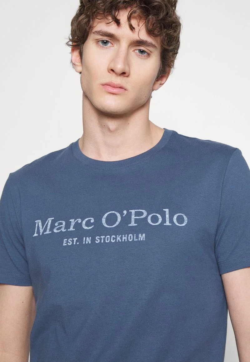 Marc O'Polo SHORT SLEEVE ROUND NECK CLASSIC - T-Shirt Print - Moon Stone | Herren 5 Marc O'Polo SHORT SLEEVE ROUND NECK CLASSIC - T-Shirt Print - Moon Stone | Herren – Bild 5