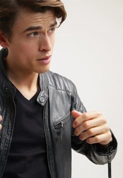 Marc O'Polo SCOTT SHAPED FIT - T-Shirt Basic - Black | Herren -Marc O'Polo Verkäufe e9270ea9773c41e2b5ec66a2200f9e84