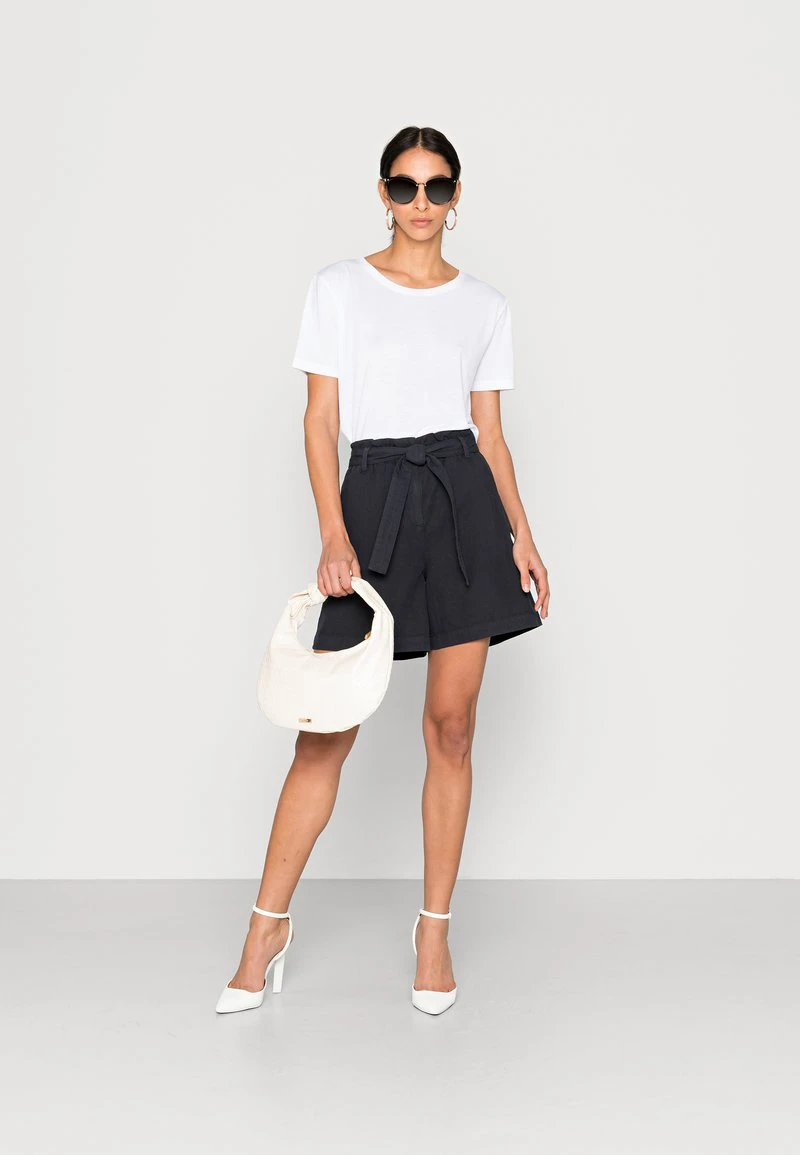 Marc O'Polo Damen PAPERBAG STYLE, WIDE LEG - Shorts - Deep Sky 2 Marc O'Polo Damen PAPERBAG STYLE, WIDE LEG - Shorts - Deep Sky – Bild 2