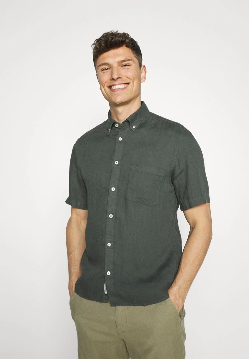 Marc O'Polo BUTTON DOWN SHORT SLEEVE - Hemd - Mangrove | Herren 1 Marc O'Polo BUTTON DOWN SHORT SLEEVE - Hemd - Mangrove | Herren