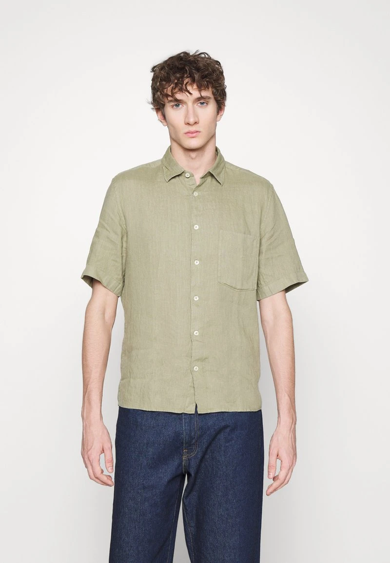 Marc O'Polo KENT COLLAR SHORT SLEEVE ONE CHEST POCKET - Hemd - Petrified Oak | Herren 1 Marc O'Polo KENT COLLAR SHORT SLEEVE ONE CHEST POCKET - Hemd - Petrified Oak | Herren