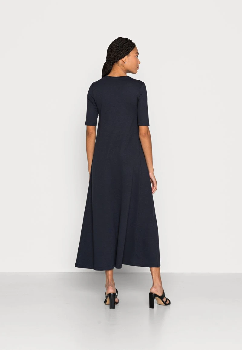 Marc O'Polo DRESS WIDE SEAM ROUND NECK SHORTSLEEVE SOLID - Freizeitkleid - Deep Sky | Damen 3 Marc O'Polo DRESS WIDE SEAM ROUND NECK SHORTSLEEVE SOLID - Freizeitkleid - Deep Sky | Damen – Bild 3